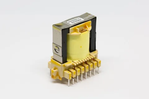 High frequency transformers (Low/Medium Power) — 09