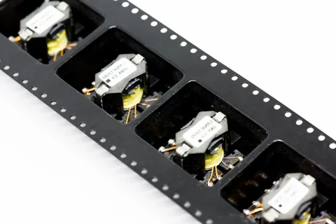 SMT Transformers and inductors — 06